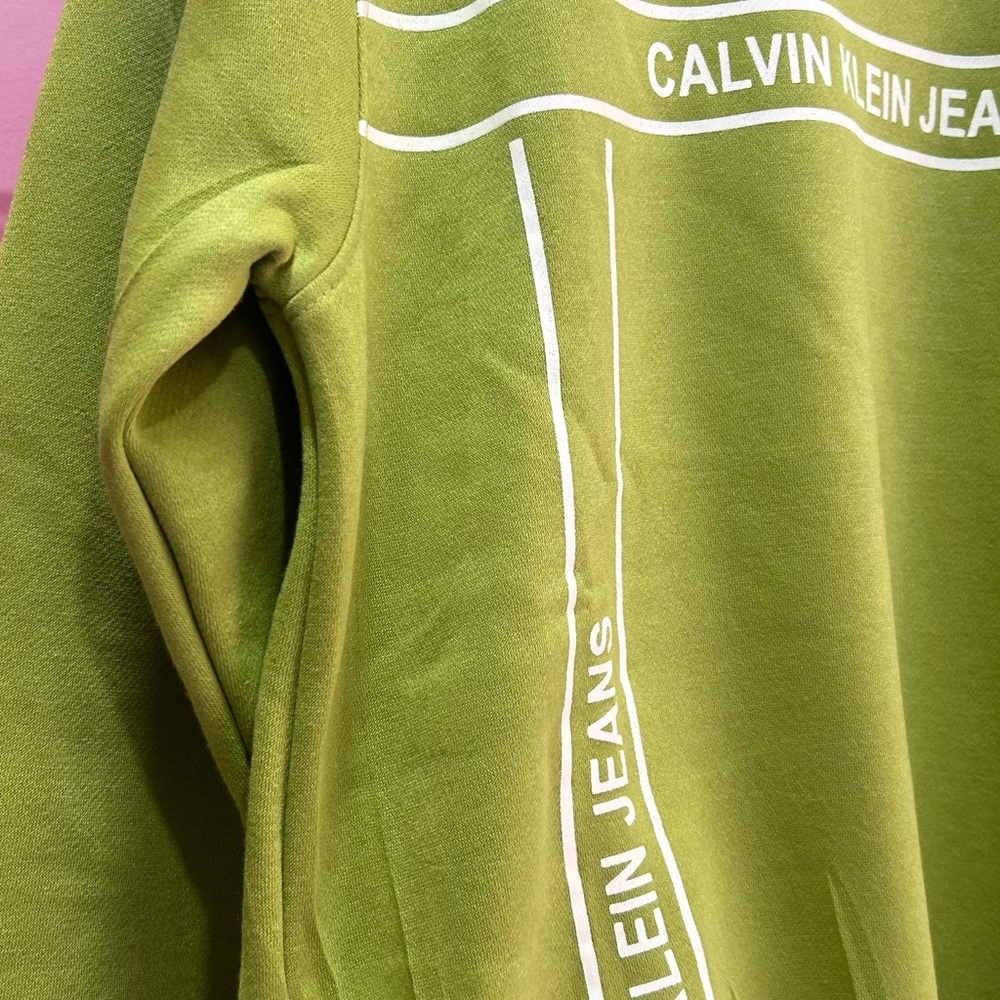 Calvin Klein sweatshirt - Picture 6 of 10